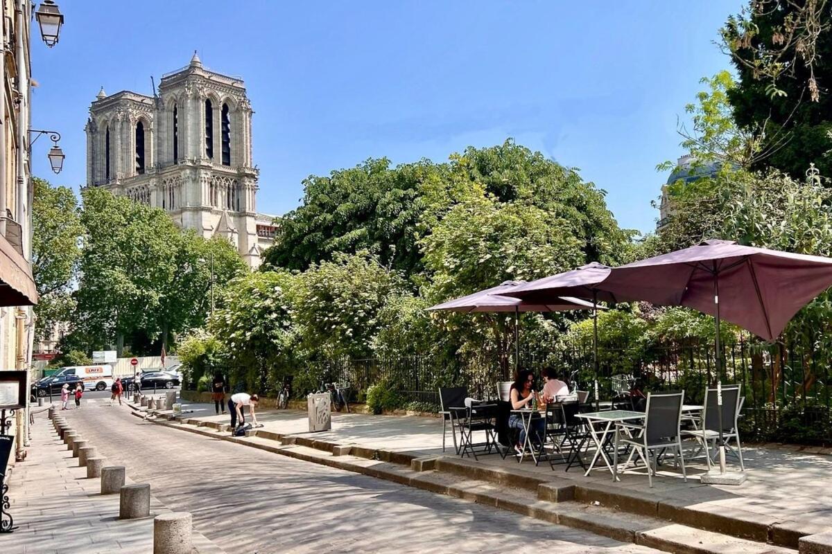 A Gem At Notre Dame Appartement Parijs
